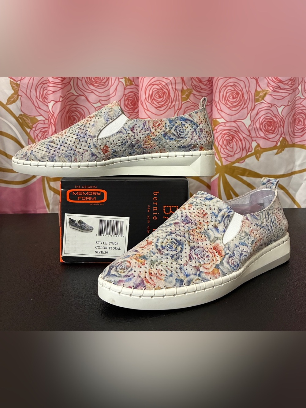 bernie mev. Floral Slip-On Sneakers - White, Blue, Pink